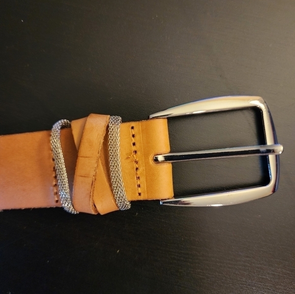 Danier brown geniune leather statement size small - Picture 3 of 3